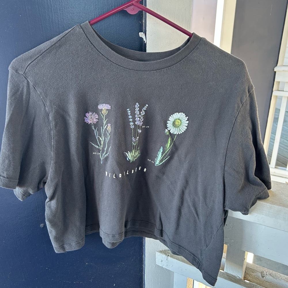 UO Blackish Cropped Tee